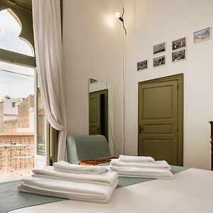 Camera con letto king size